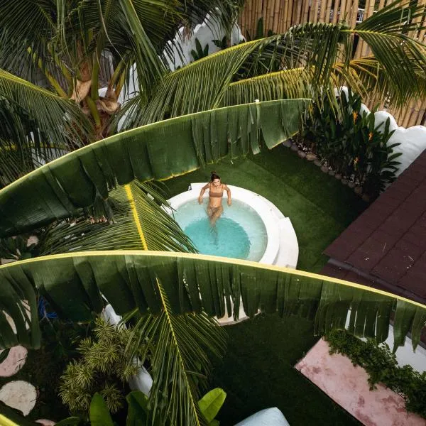 VILLA LA ISLA BONITA walking distance to the beach，位于吉利阿尔的酒店