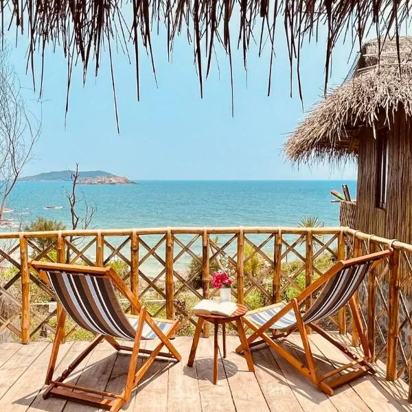 海滩生活旅馆，位于Song Cau的酒店