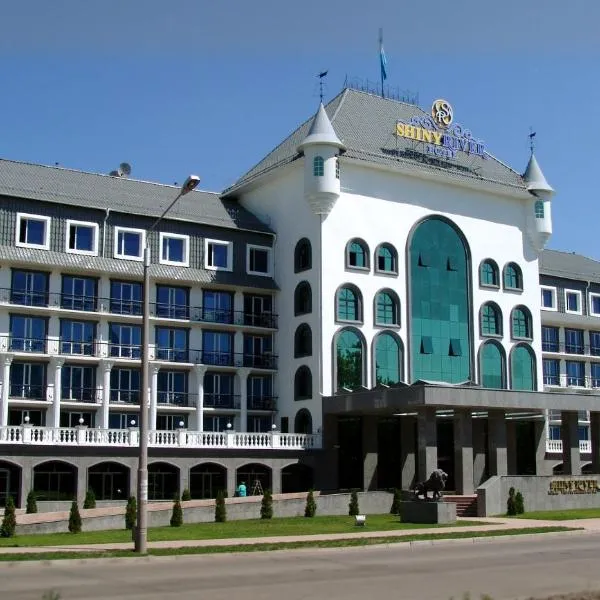 Shiny River Hotel，位于Menovnoye的酒店