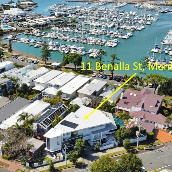 Location, location, location - private apartment，位于布里斯班的酒店