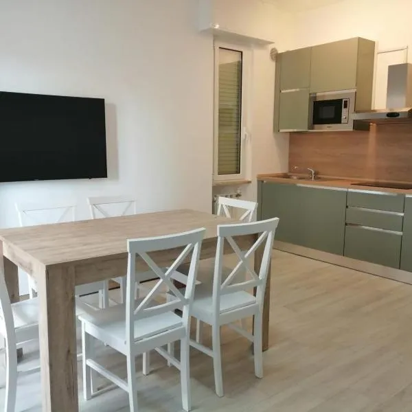 La casa di Nonno Stefano - possibilità box privato，位于洛阿诺的酒店