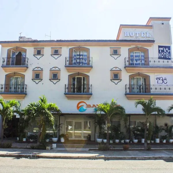 Hotel Om Huatulco，位于圣克鲁斯华特库的酒店