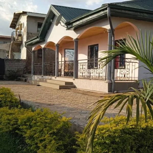 Résidence le HAMEAU de BITENG，位于雅温得的酒店