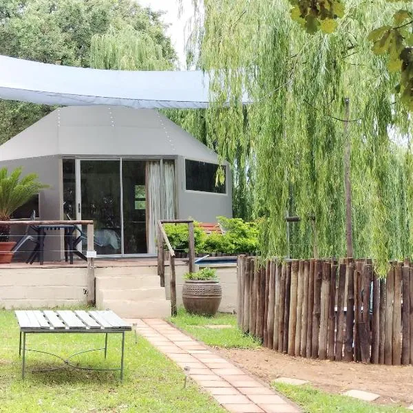 Glamping at The Well in Franschhoek，位于弗朗斯胡克的酒店