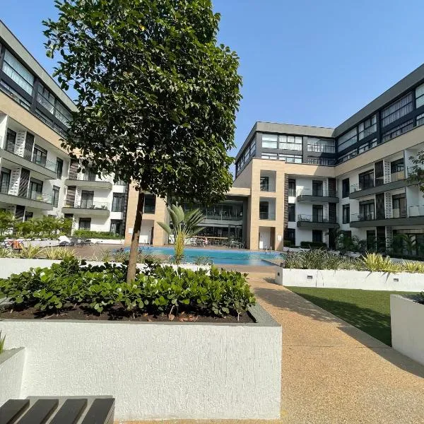 Embassy Gardens Luxury Suites & Apartments，位于Cantonments的酒店