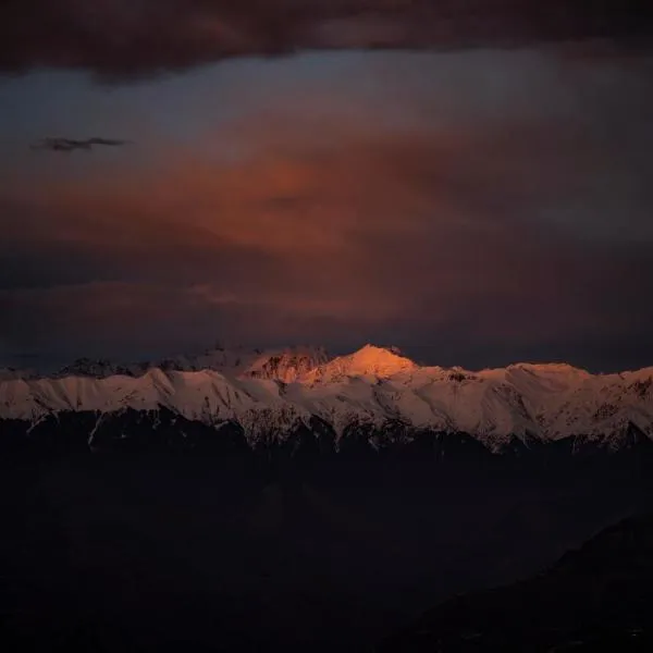 Himalayan Canvas，位于Khajjiar 的酒店