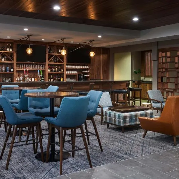Four Points by Sheraton Chicago Schaumburg，位于绍姆堡的酒店