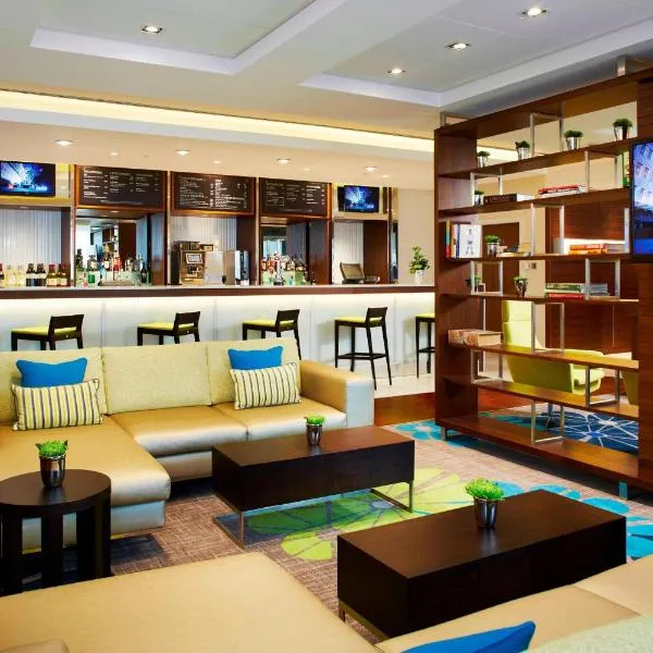 阿伯丁机场万怡酒店，位于Newmachar的酒店