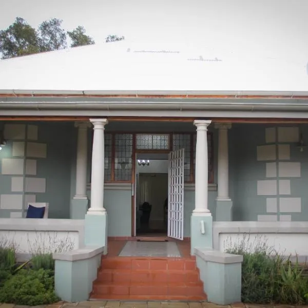 Oude Post Guesthouse and Cottage - The Old Postmaster's House，位于莱登堡的酒店