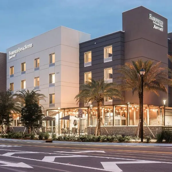 Fairfield Inn & Suites by Marriott Melbourne Viera Town Center，位于墨尔本的酒店