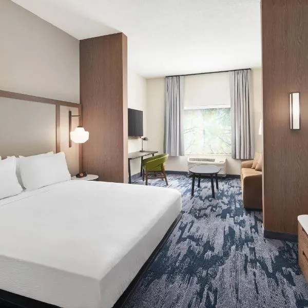 Fairfield Inn & Suites Tampa Riverview，位于里弗维尤的酒店