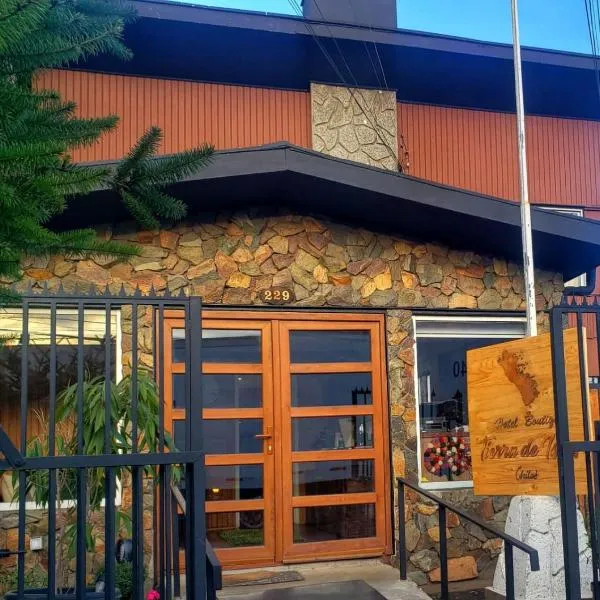 HOTEL BOUTIQUE TIERRA DE ISLAS Chiloé，位于卡斯特鲁的酒店