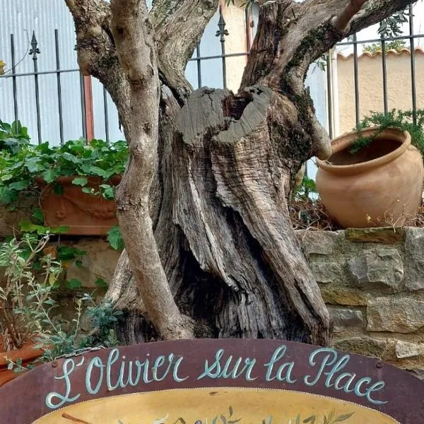 L'olivier sur la place，位于Revest-du-Bion的酒店