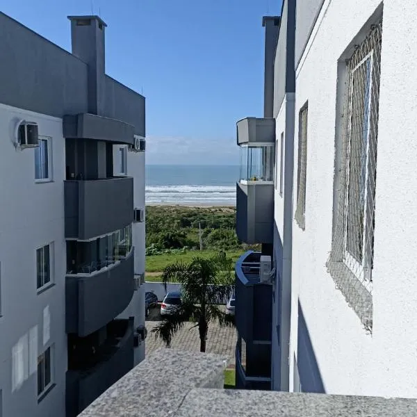 Condomínio Residencial Mar Azul，位于Ponta Rasa的酒店