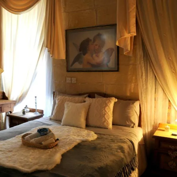 Charming Townhouse with Terrace Sannat Gozo，位于萨奈特的酒店