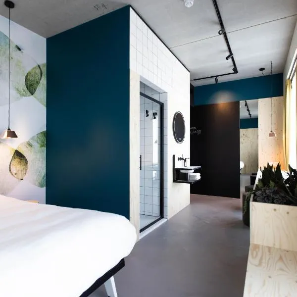 hotel Moloko -just a room- sleep&shower-digital key by SMS，位于Overdinkel的酒店