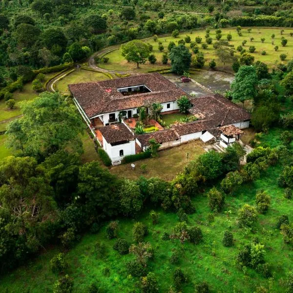 Hotel Hacienda Supracafe，位于Calibío的酒店