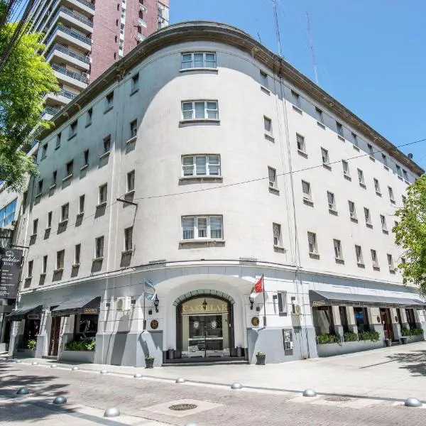 Castelar Hotel Santa Fe，位于绍斯维乔的酒店