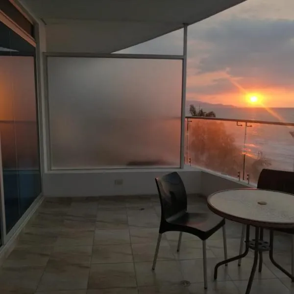 Apartment (Grand Diamond Beach) Tonsupa，位于通苏帕的酒店