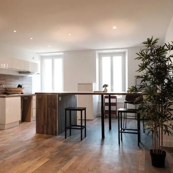 Bel appartement，位于阿尔贝维尔的酒店