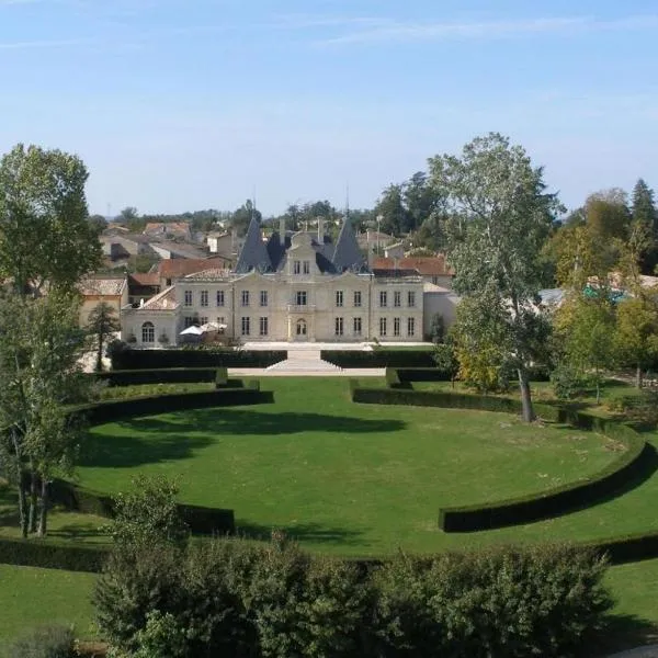 吕萨克城堡酒店，位于Gardegan-et-Tourtirac的酒店