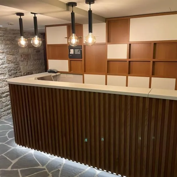 Palorto Traditional Hotel，位于吉诺卡斯特的酒店