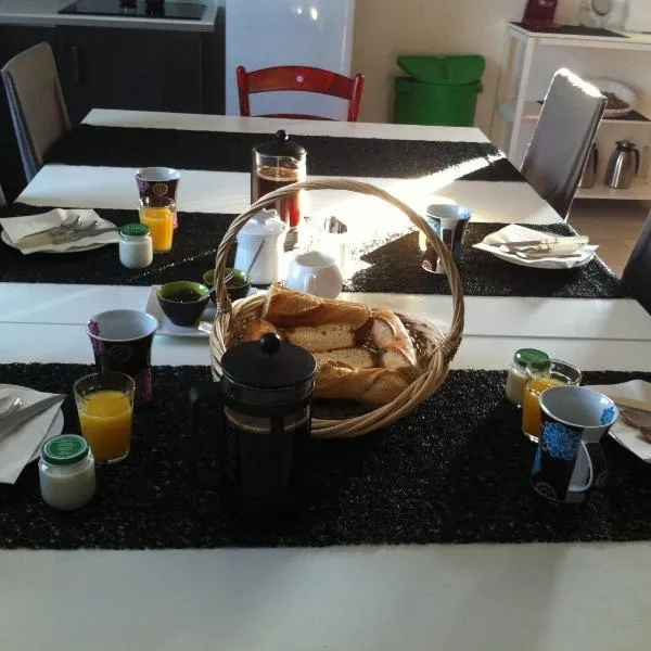 乌戈内拉默斯内住宿加早餐旅馆，位于Meusnes的酒店