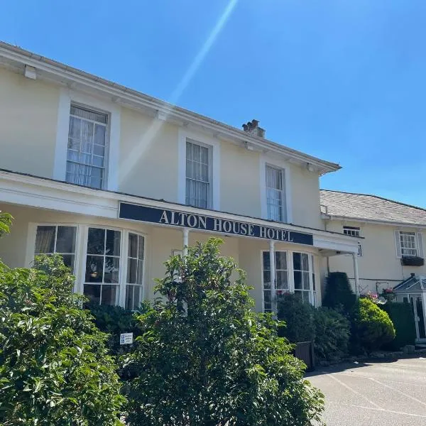 赫里博恩阿尔顿别墅酒店，位于Bordon的酒店