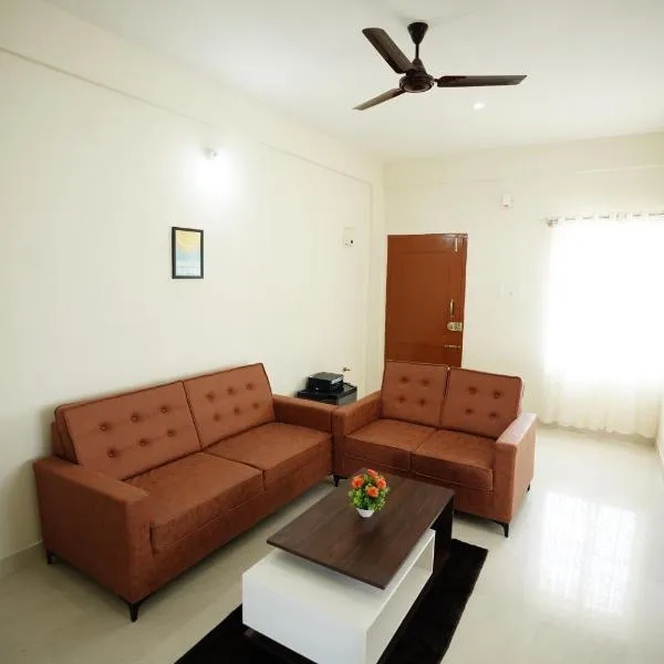 Castle Suites by Haven Homes, Kempegowda International Airport road，位于班加罗尔的酒店