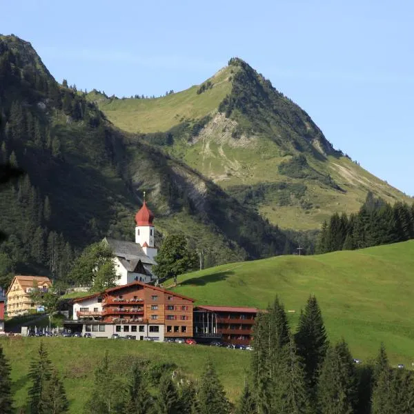 Boutique Hotel die Mittagspitze Superior，位于Blons的酒店