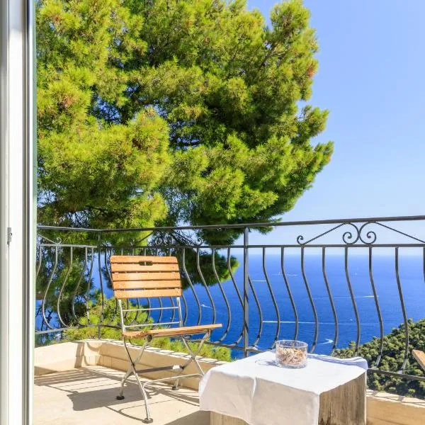 Sea view apartment between Nice and Monaco - 1，位于滨海自由城的酒店