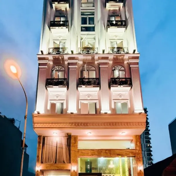 Xavia Hotel Quy Nhơn，位于归仁的酒店