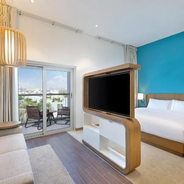 Element by Marriott Dubai Airport，位于迪拜的酒店