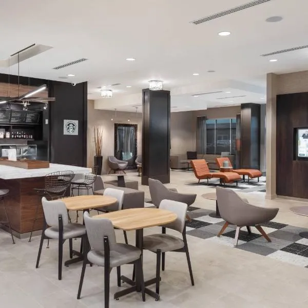 Courtyard by Marriott Baton Rouge Downtown，位于巴吞鲁日的酒店