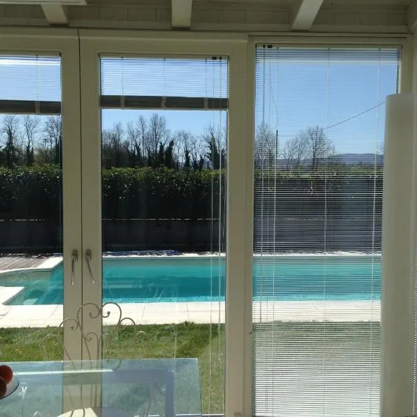 索诺穆西卡住宿加早餐旅馆，位于Gazzola Di Rivalta的酒店