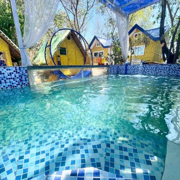 Beachfront Glamping with Mini Pool Exclusive Property，位于Lingayen的酒店