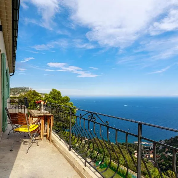 Sea View Apartment with Private Secure Parking 3，位于滨海自由城的酒店