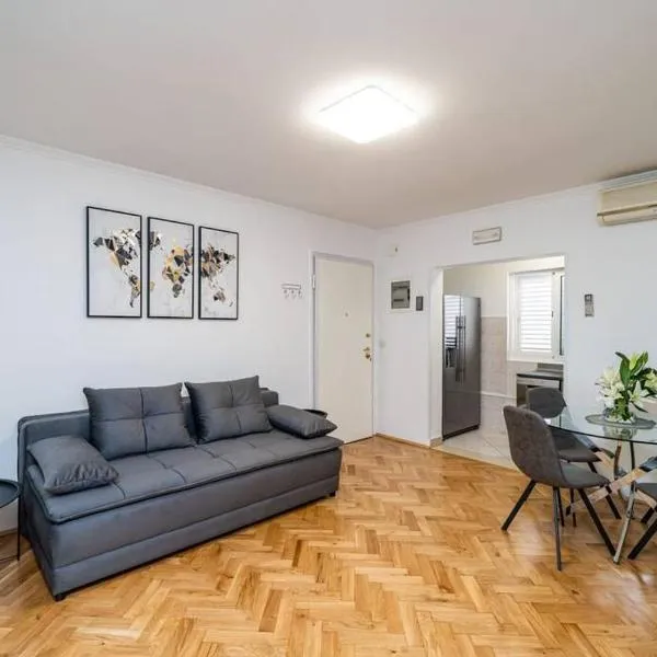 Apartman Knego with parking，位于杜布罗夫尼克的酒店