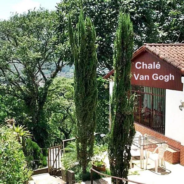 Chalés Van Gogh，位于Barreira的酒店