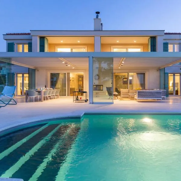 DUE VILLAS Apartments - beautiful beach apartments，位于多布罗波尔贾纳的酒店