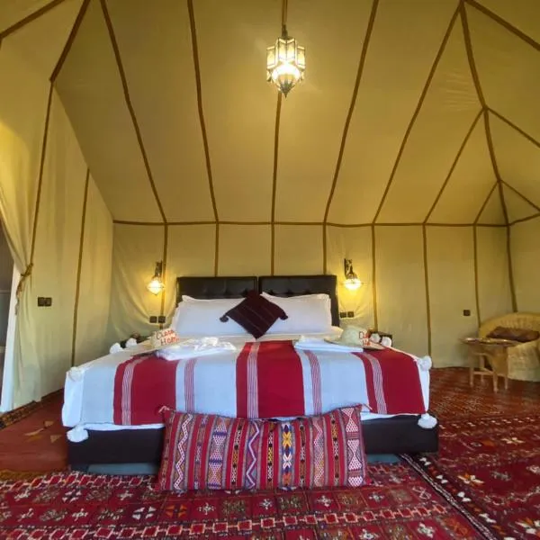 Merzouga heart camp，位于Taouz的酒店