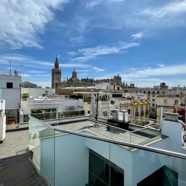 Fdez Amazing House by Cathedral and Giralda with private Pool，位于塞维利亚的酒店