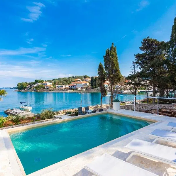 Holiday home with swimming pool - Dugi otok, Zman，位于兹曼的酒店