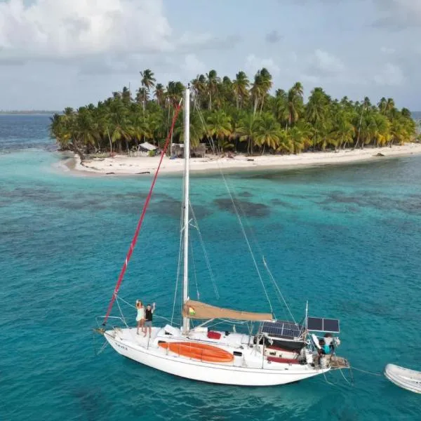 San Blas Sailing Experience With Us!，位于Cartí Mulatupo的酒店