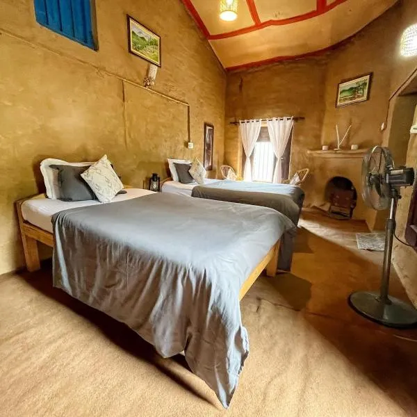 Kurmanchal Village by THE GHAUR，位于阿尔莫拉的酒店