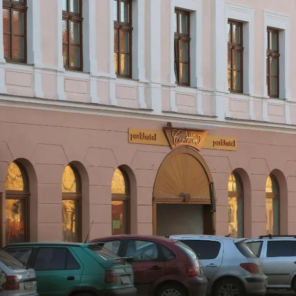 中央公园酒店，位于Spišský Štvrtok的酒店