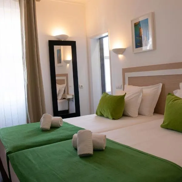 Albufeira Beach Hotel by Kavia，位于阿尔坎塔里利亚的酒店