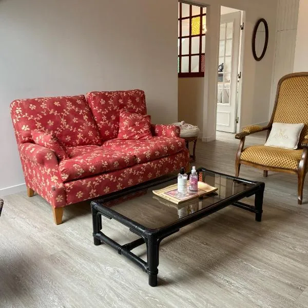 Appartement entier en résidence centre ville，位于旺多姆的酒店