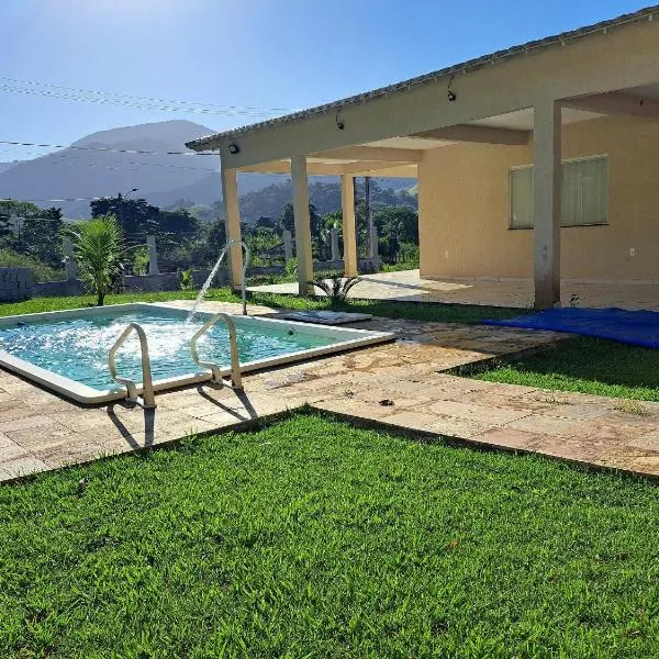 Casa de campo Ar piscina Churrasqueira Saquarema，位于加克内的酒店