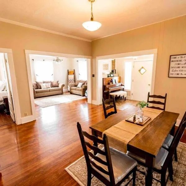 Maple Canyon*Pet-friendly fenced yard*RV Parking，位于Moroni的酒店